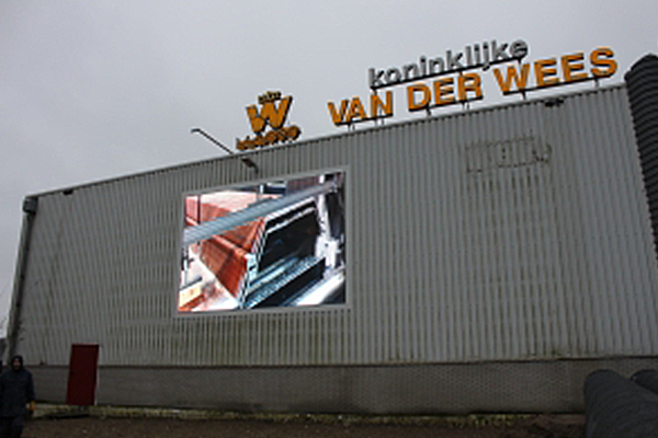 Ledscherm - Dordrecht: Staalconstructie t.b.v. bevestiging LED scherm Van der Wees